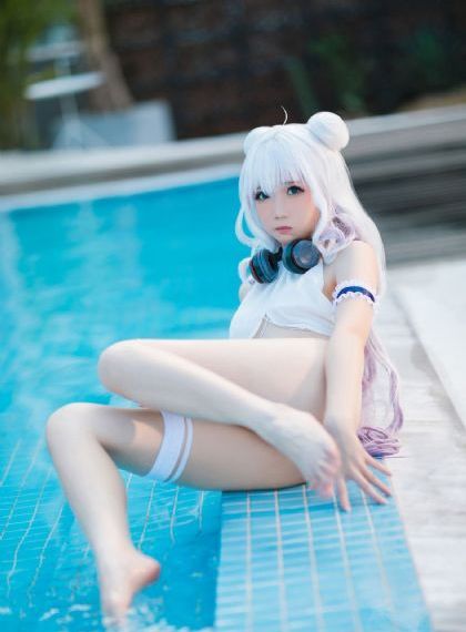 年轻的女老师2_BD手机在线看